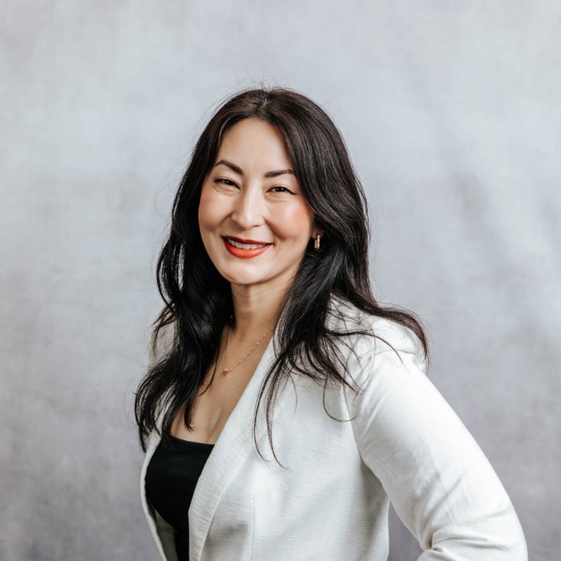 Headshot of Amy Hsuan, Chief Customer and Revenue Officer at Mixpanel